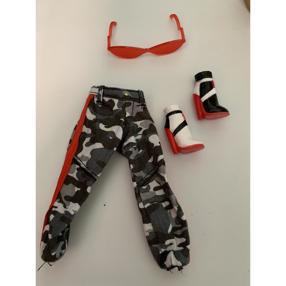 Lol Omg Doll Outfit Downtown‎ BB Lot Shoes Sunglasses Boots Camo Red Pants
